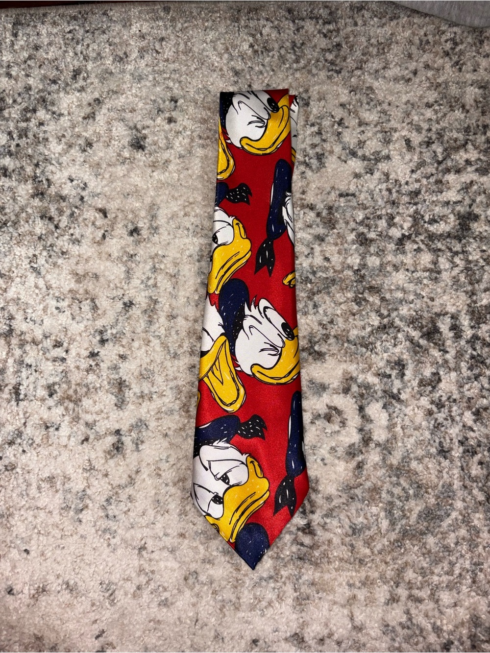 Disney Donald Duck Red Novelty Tie or Twilly